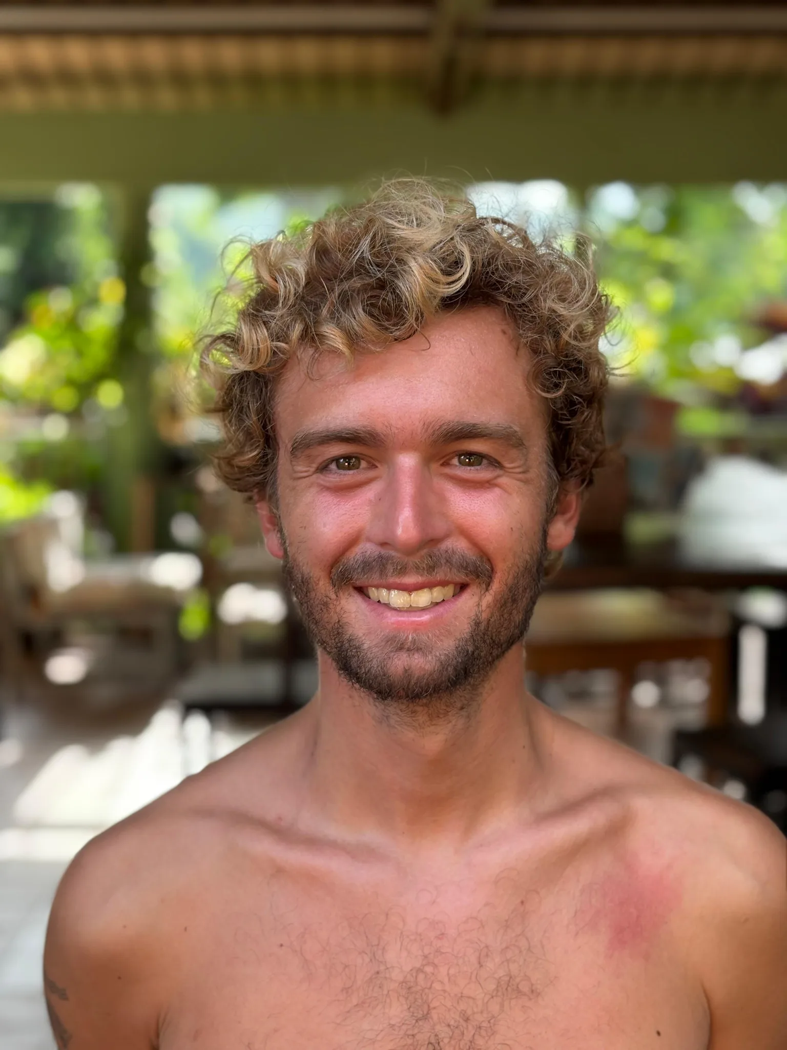 Théo, Moniteur de plongée